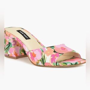 Nine West Gagen Slide Sandal Size 7 Pre-loved